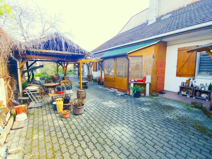 eladó családi ház, Pomáz