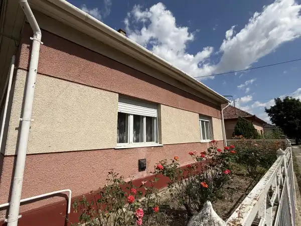 Eladó családi ház, Püspökladány 2+1 szoba 71 m² 31 M Ft