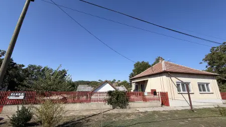 eladó családi ház, Pusztaottlaka