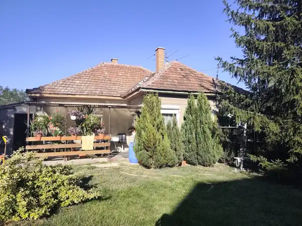 Eladó családi ház, Pusztavacs 2 szoba 61 m² 32.9 M Ft