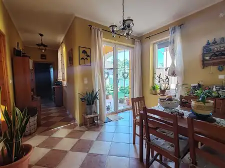 eladó családi ház, Rajka