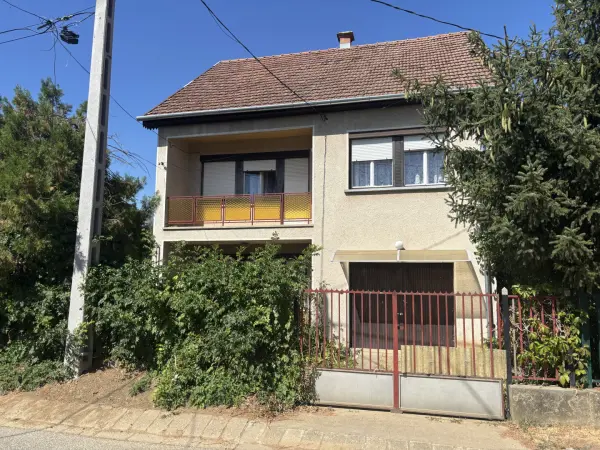 Eladó családi ház, Romhány 4 szoba 240 m² 54.5 M Ft