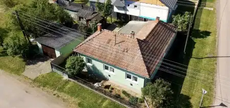 eladó családi ház, Romhány