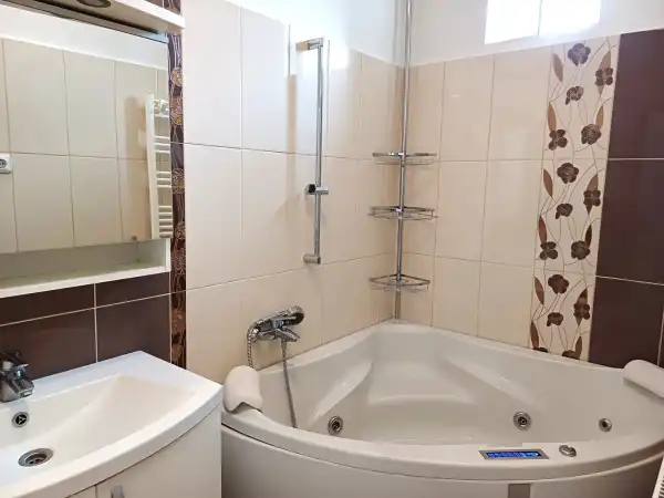 Eladó családi ház, Salgótarján 4+1 szoba 137 m² 69.9 M Ft