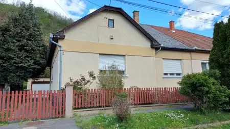 eladó családi ház, Salgótarján