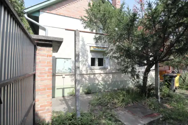 Eladó családi ház, Sándorfalva 3 szoba 80 m² 39.9 M Ft