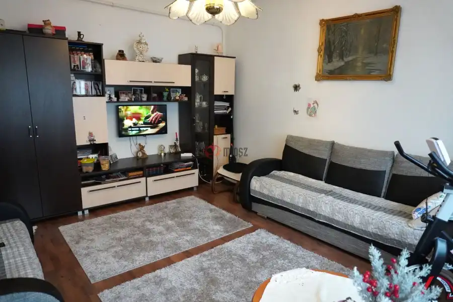 eladó családi ház, Sándorfalva