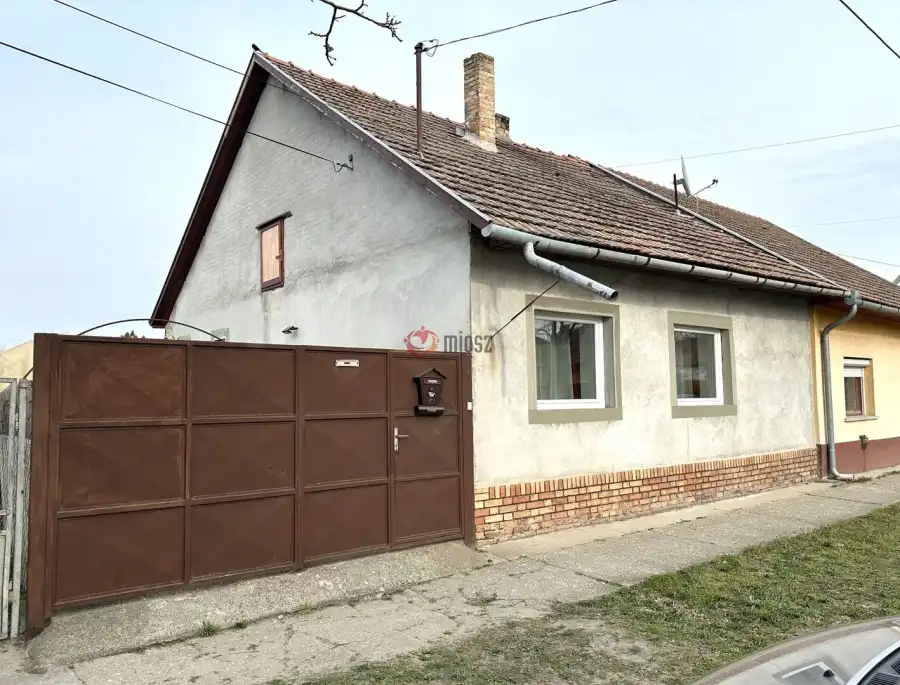 eladó családi ház, Sándorfalva