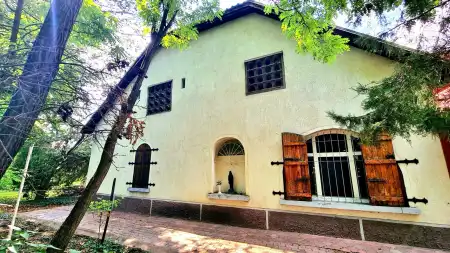 eladó családi ház, Sárbogárd