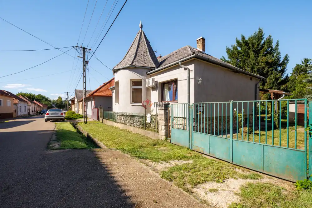 Komárom-Esztergom megye - Sárisáp