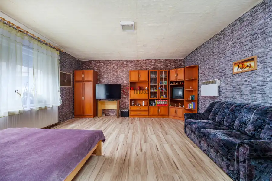 eladó családi ház, Sárisáp