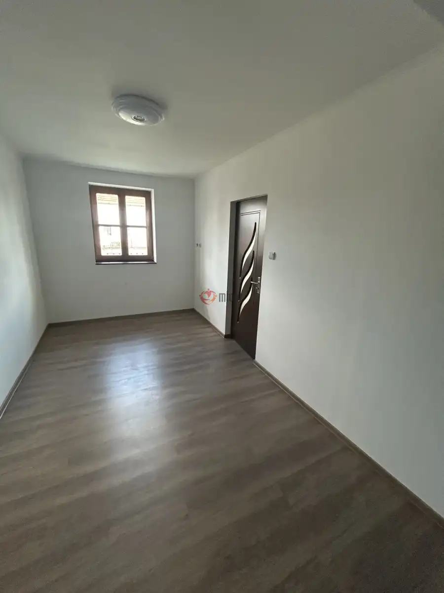 eladó családi ház, Sarkad
