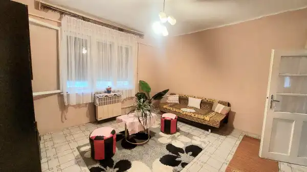 Eladó családi ház, Sarkad 2 szoba 68 m² 6 M Ft