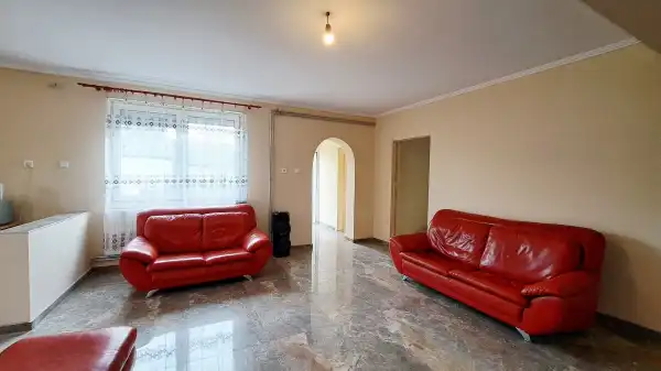 Eladó családi ház, Sárkeresztúr 4 szoba 92 m² 27.9 M Ft