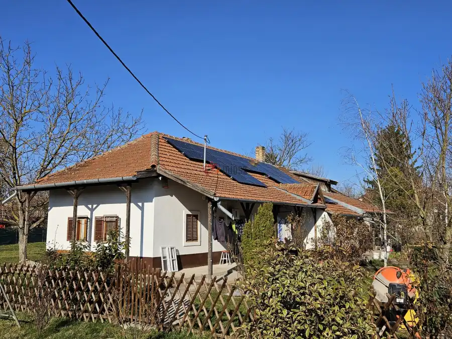 eladó családi ház, Sarud