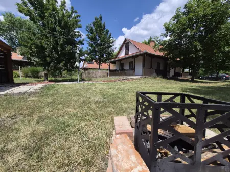eladó családi ház, Sarud