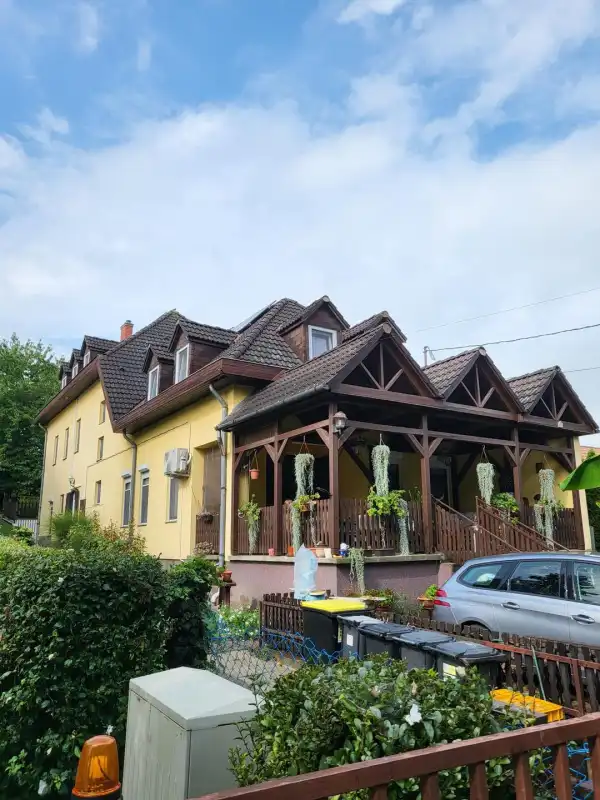 Eladó családi ház, Siófok 9 szoba 360 m² 175 M Ft