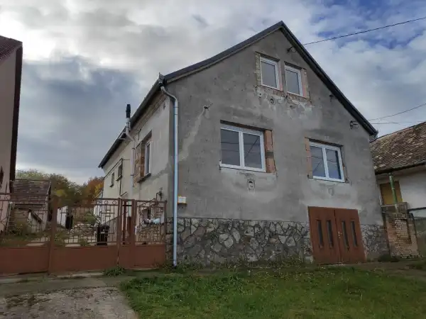 Eladó családi ház, Somberek 8 szoba 202 m² 45 M Ft Eladó családi ház, Somberek 8 szoba 202 m² 45 M Ft