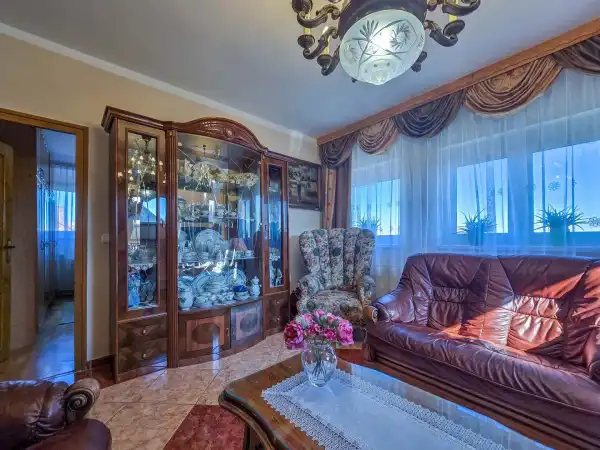 Eladó családi ház, Sopron 8+1 szoba 385 m² 249.9 M Ft