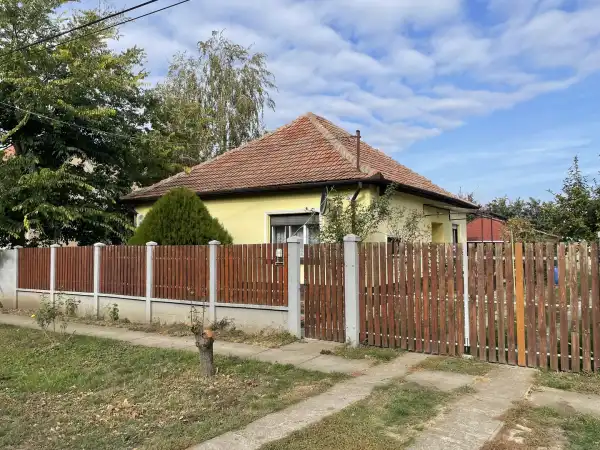 Eladó családi ház, Szabadkígyós 2 szoba 100 m² 28 M Ft