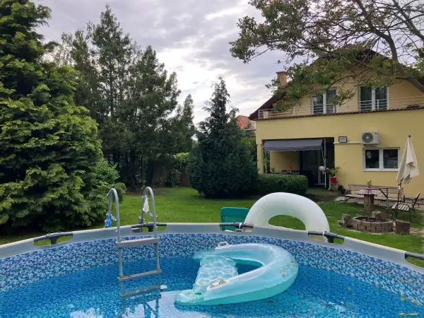 Eladó családi ház, Szada 5 szoba 174 m² 133.9 M Ft