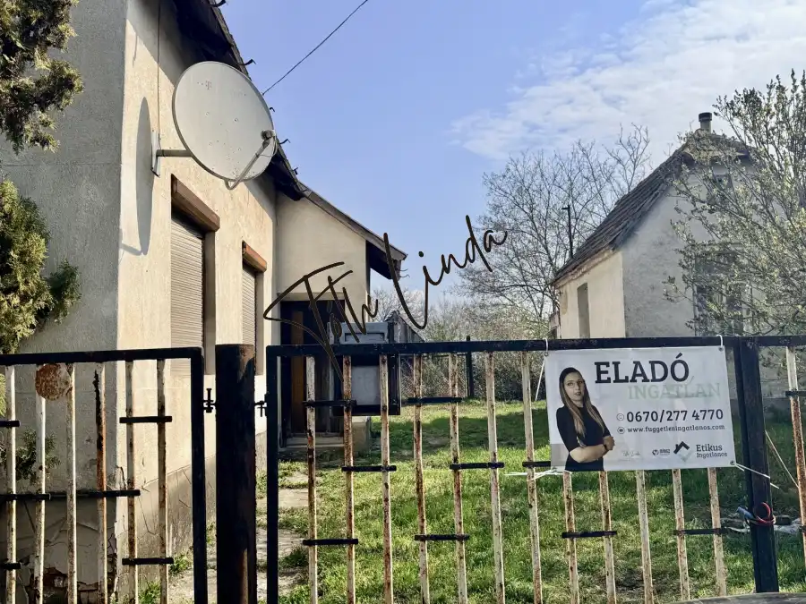 eladó családi ház, Szákszend