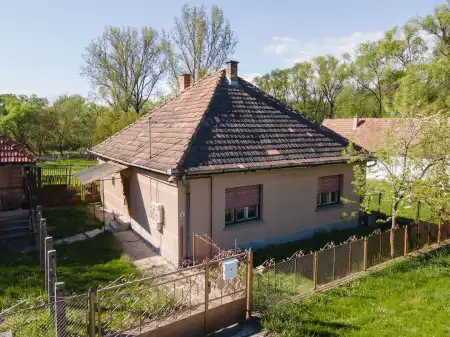 eladó családi ház, Szanda