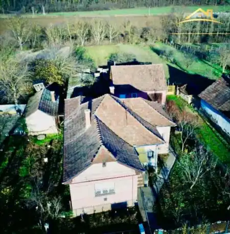 eladó családi ház, Szátok