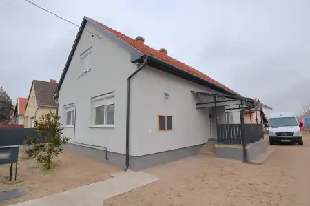 eladó családi ház, Szatymaz