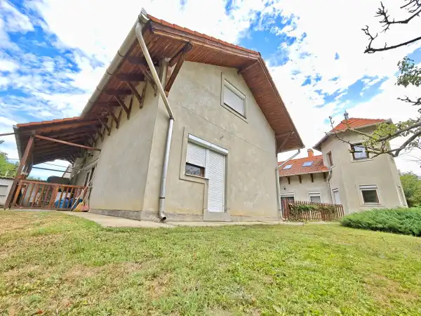Eladó családi ház, Szeged 14 szoba 404 m² 269 M Ft