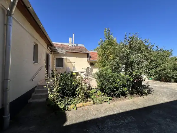 Eladó családi ház, Székesfehérvár 3 szoba 86 m² 89.9 M Ft