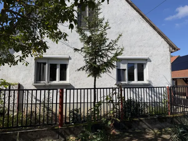 Eladó családi ház, Székesfehérvár 3 szoba 110 m² 74.9 M Ft