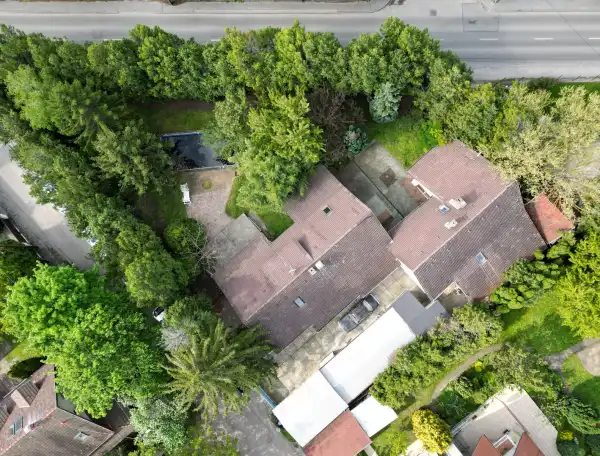 Eladó családi ház, Szentendre 8+1 szoba 385 m² 196 M Ft