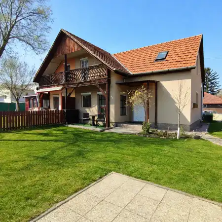 eladó családi ház, Szigethalom