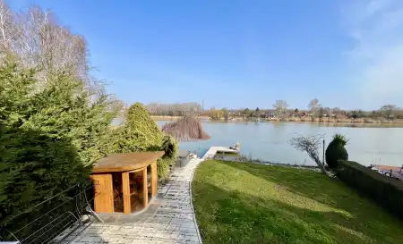 eladó családi ház, Szigethalom