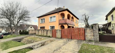 eladó családi ház, Szokolya