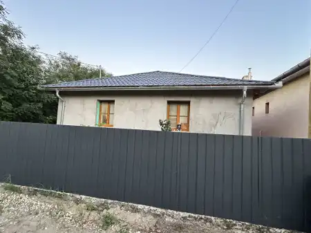 eladó családi ház, Táborfalva