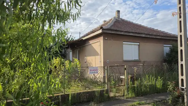 Eladó családi ház, Taktaszada 3 szoba 93 m² 8.5 M Ft