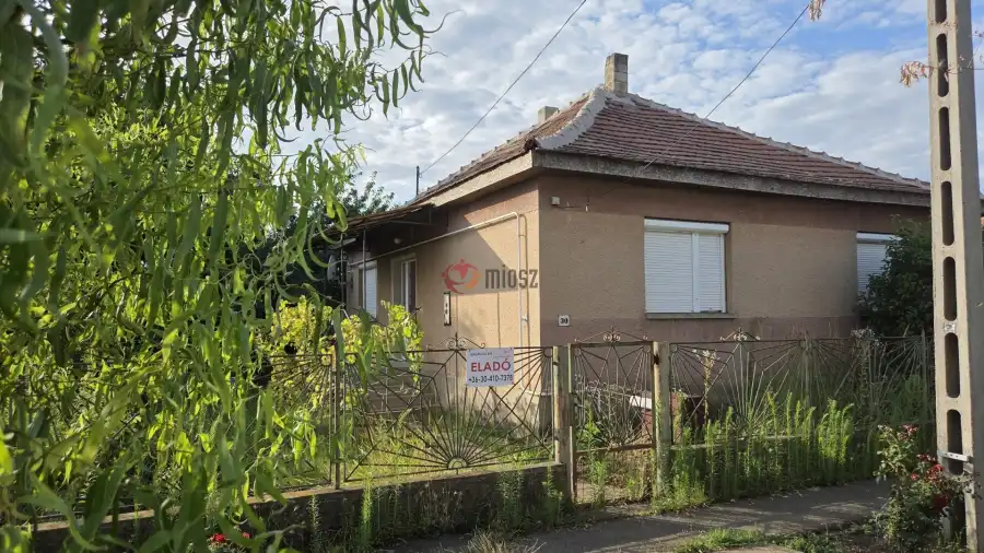 eladó családi ház, Taktaszada