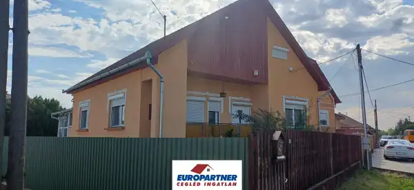 Eladó családi ház, Tápiószentmárton 3 szoba 130 m² 59.9 M Ft