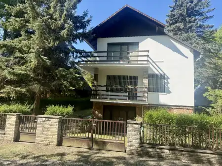 eladó családi ház, Tata