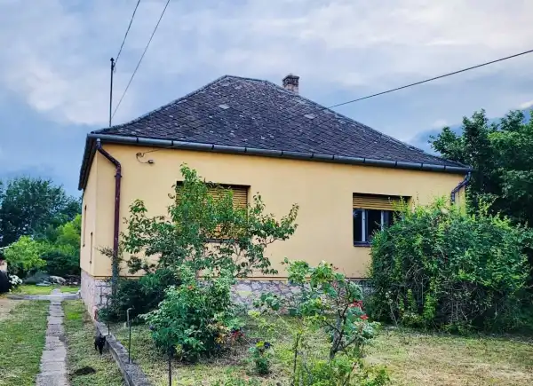 Eladó családi ház, Tata 2+1 szoba 89 m² 59.99 M Ft