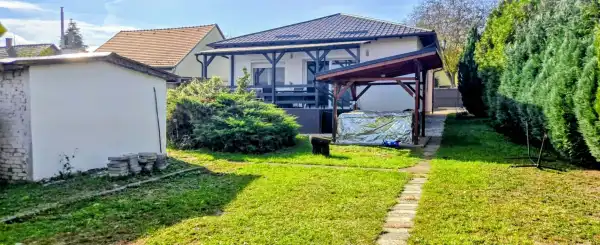 Eladó családi ház, Tatabánya 3 szoba 156 m² 106.9 M Ft
