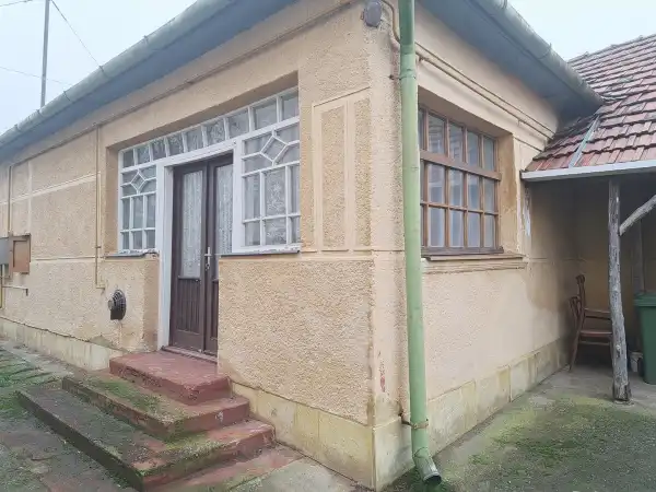 Eladó családi ház, Téglás 2 szoba 71 m² 27.9 M Ft