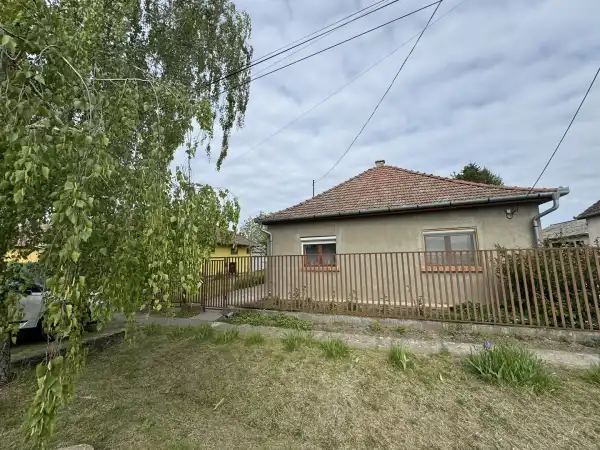 Eladó családi ház, Tenk 2 szoba 60 m² 22.9 M Ft