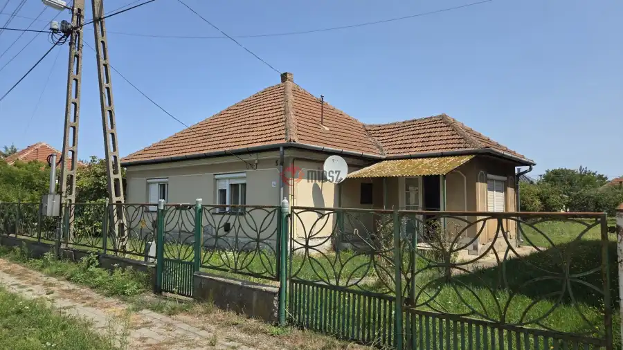 eladó családi ház, Tiszalúc