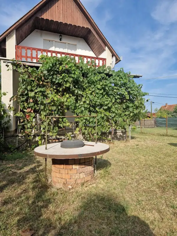 Eladó családi ház, Tóalmás 2+1 szoba 80 m² 27.5 M Ft