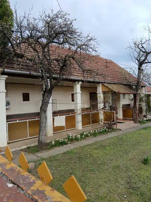 Eladó családi ház, Tóalmás 2 szoba 50 m² 22.5 M Ft