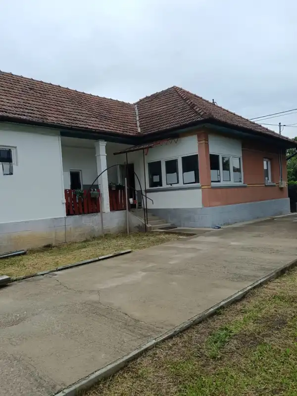 Eladó családi ház, Tóalmás 2+1 szoba 110 m² 47 M Ft