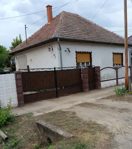 eladó családi ház, Tóalmás